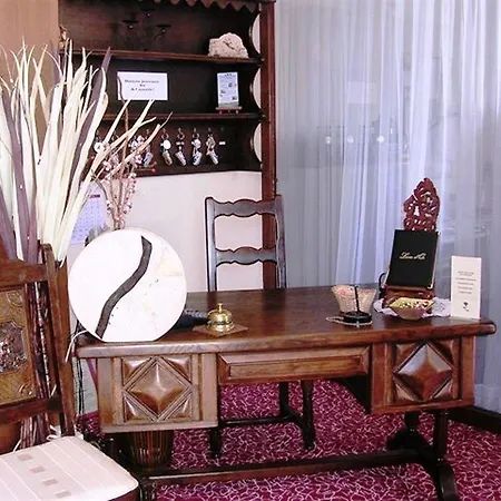 Hotel Du Parc 2*